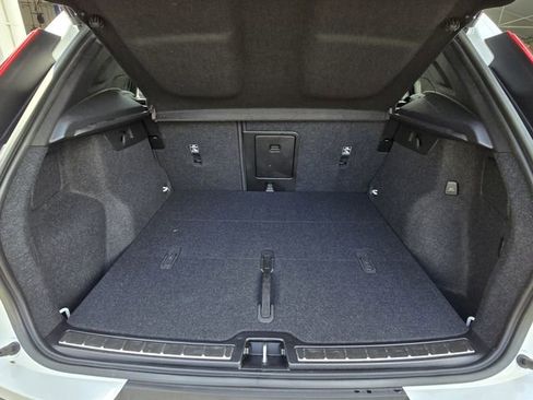 Used 2023 Volvo XC40 B4 Plus w/ Protection Package image 12