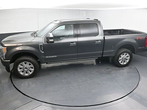 Used 2020 Ford F350 Platinum w/ FX4 Off-Road Package image 24