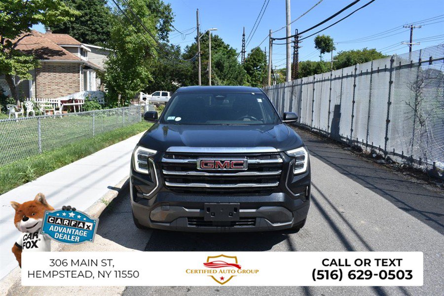 Used 2025 GMC Terrain Elevation AWD/4WD image 2