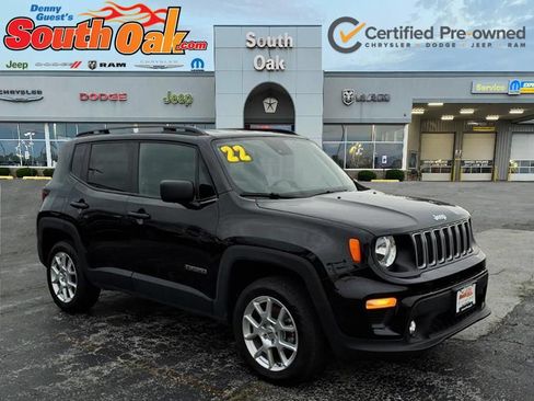 Certified 2022 Jeep Renegade Latitude AWD/4WD image 1