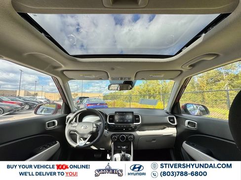 Certified 2026 Hyundai Venue SEL FWD image 3