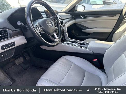 Used 2020 Honda Accord Touring image 8