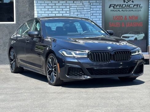Used 2022 BMW 530i w/ M Sport Package RWD image 7