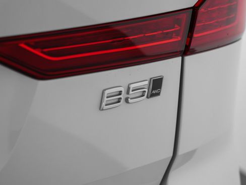 Used 2025 Volvo XC60 B5 Plus w/ Protection Package Premier image 21