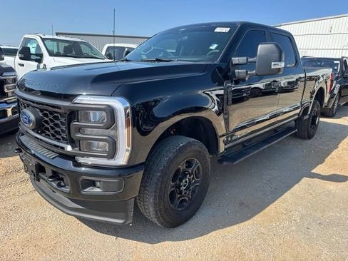 Used 2025 Ford F250 XL w/ STX Appearance Package AWD/4WD image 1