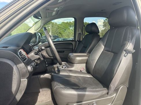 Used 2011 Chevrolet Tahoe LT w/ Luxury Package image 15