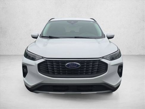 Used 2023 Ford Escape SE FWD image 2