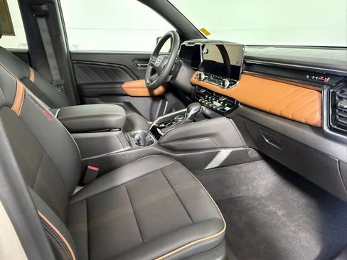 Used 2026 GMC Canyon AT4 image 52