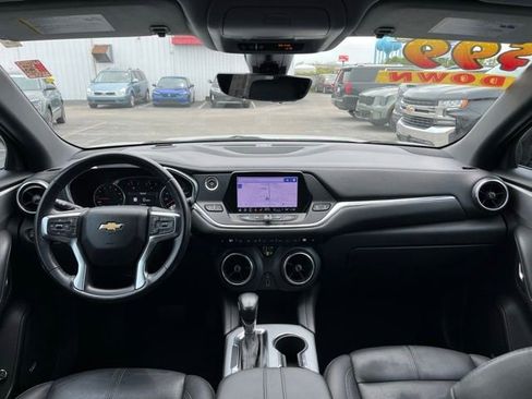 Used 2022 Chevrolet Blazer LT w/ Sound & Technology Package FWD image 40