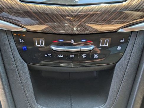 Used 2023 Cadillac XT6 Premium Luxury w/ Platinum Package FWD image 22