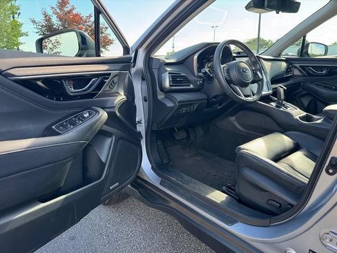 Used 2023 Subaru Outback Touring AWD/4WD image 15