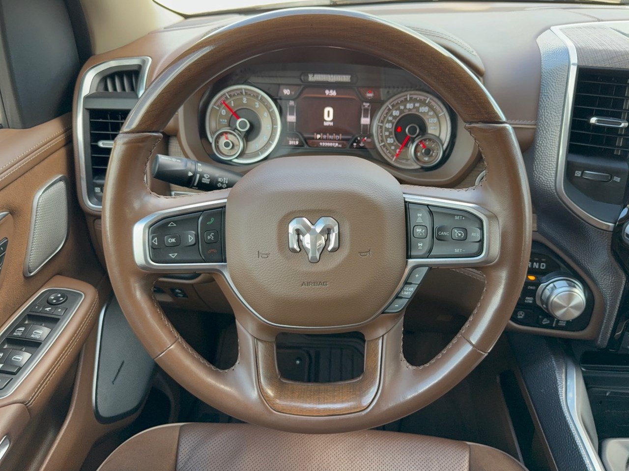Used 2021 RAM 1500 Limited AWD/4WD image 10