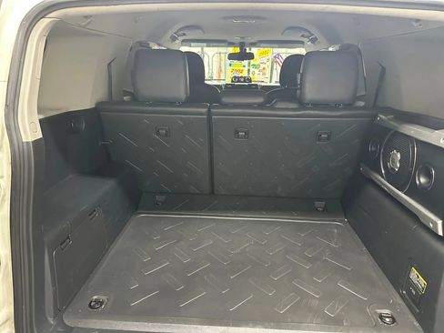 Used 2011 Toyota FJ Cruiser Sport Utility 2D image 17