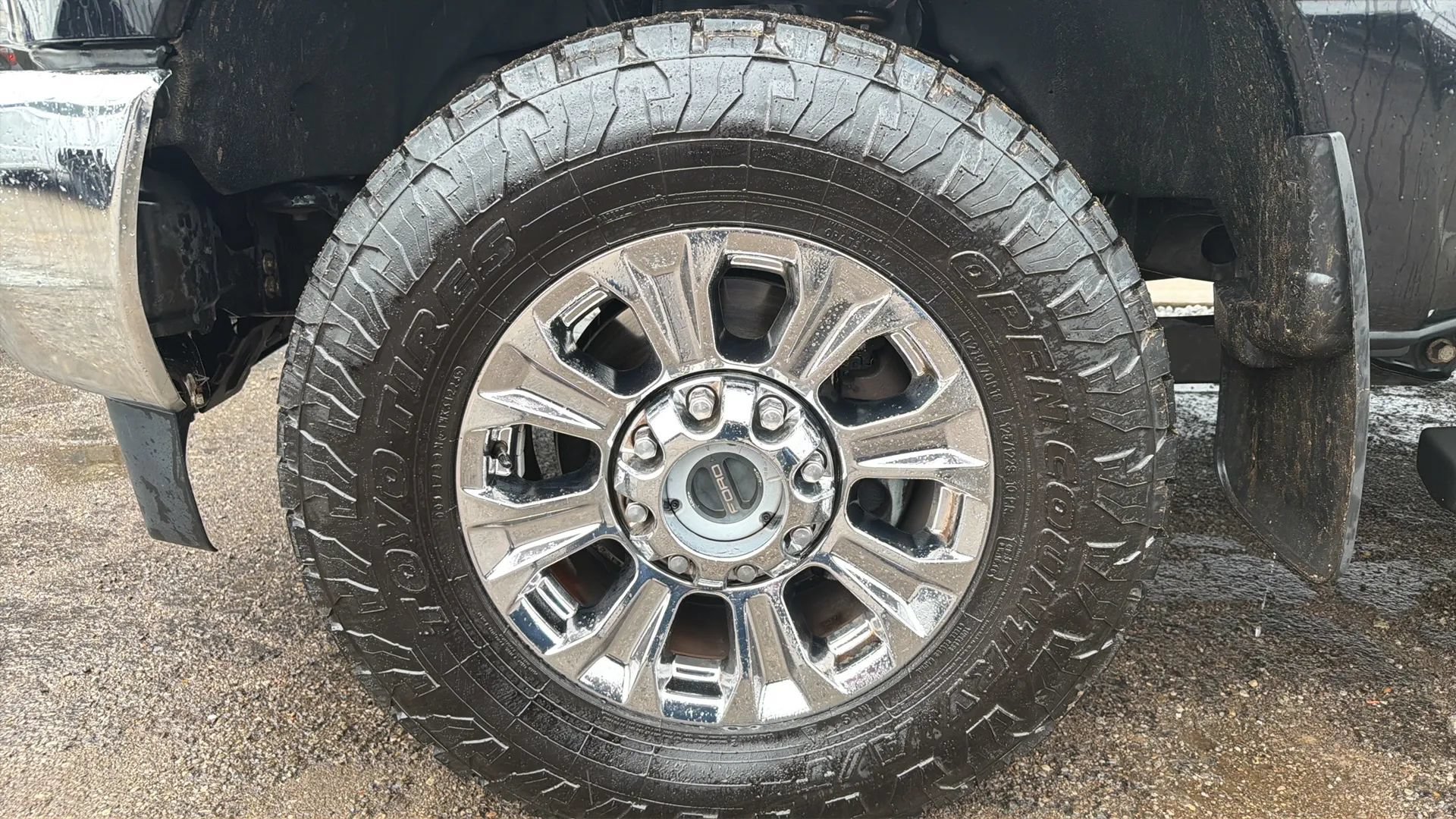 Used 2019 Ford F350 XLT w/ XLT Premium Package AWD/4WD image 11