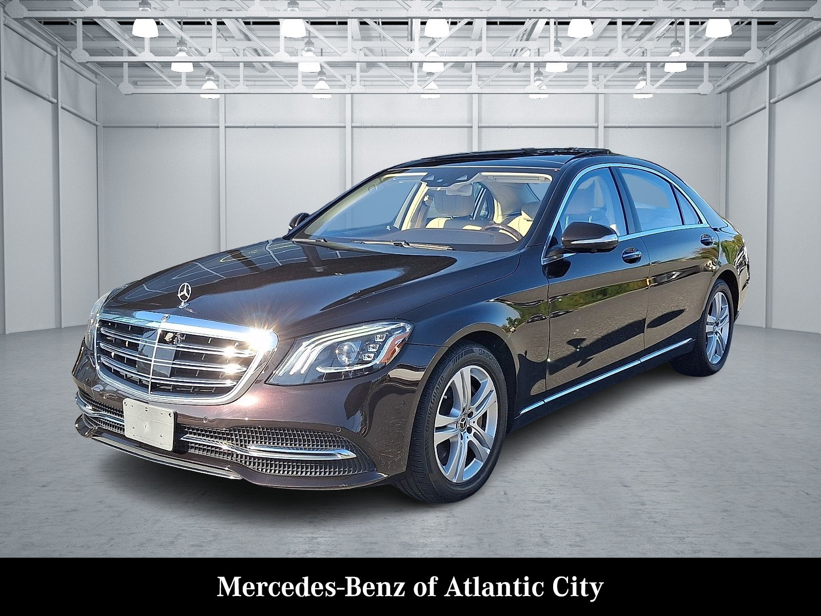 Used 2019 Mercedes-Benz S 560 4MATIC Sedan image 3