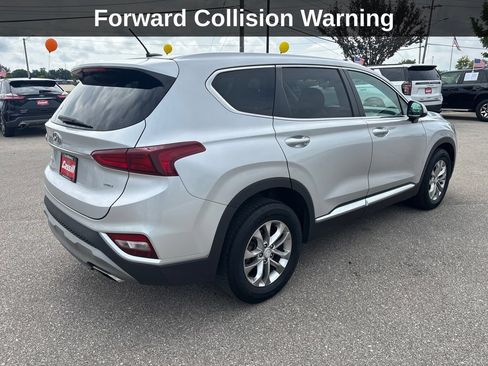 Used 2019 Hyundai Santa Fe SE AWD/4WD image 6