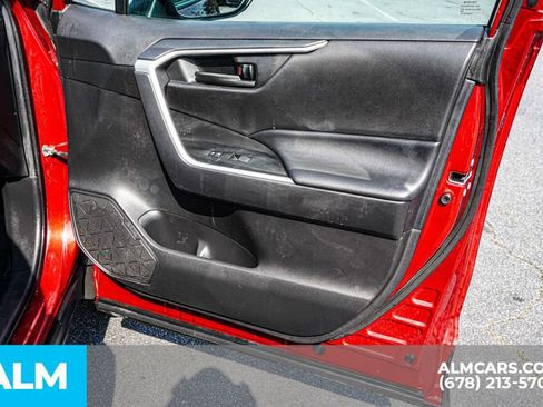 Used 2021 Toyota RAV4 LE FWD image 50