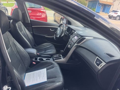 Used 2014 Hyundai Elantra GT w/ Option Group 02 FWD image 22