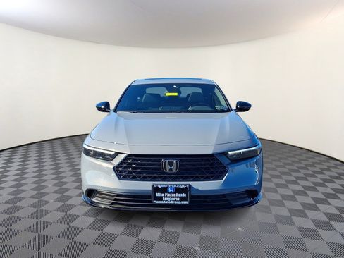 Used 2025 Honda Accord Sport image 2