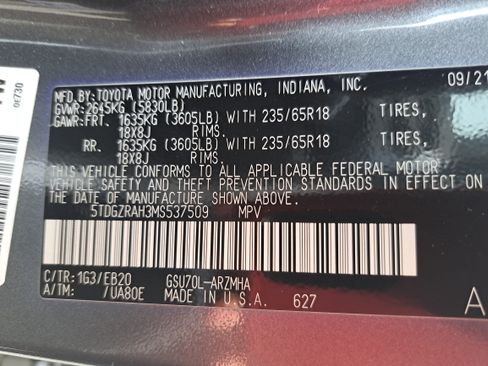 Used 2021 Toyota Highlander XLE FWD image 34