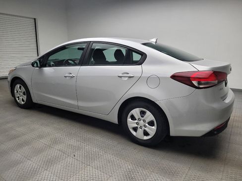 Used 2018 Kia Forte LX image 3