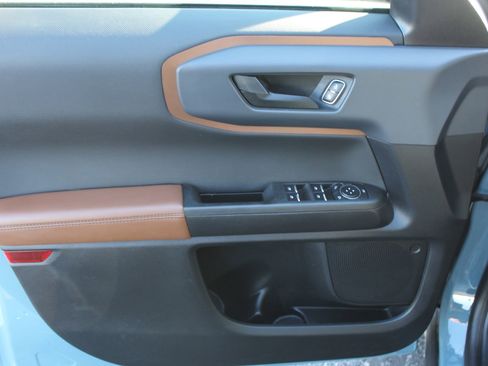 Used 2022 Ford Bronco Sport Outer Banks image 17