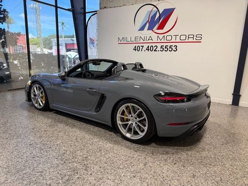 Used 2023 Porsche 718 Boxster Spyder RWD image 2