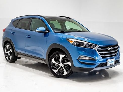 Used 2018 Hyundai Tucson Value w/ Cargo Package FWD image 6