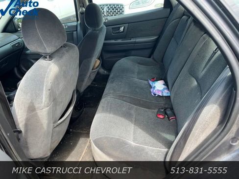 Used 2002 Ford Taurus SE FWD image 7