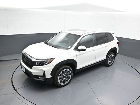 Certified 2024 Honda Passport EX-L image 34