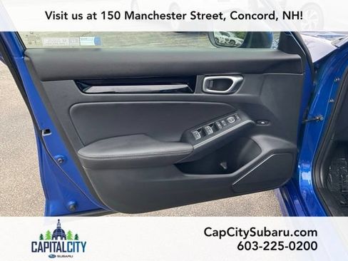 Used 2023 Honda Civic Touring image 9