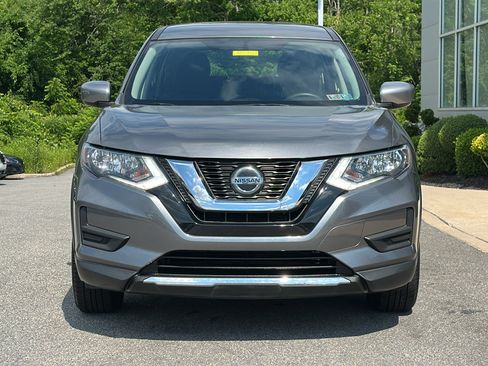 Used 2018 Nissan Rogue S AWD/4WD image 3