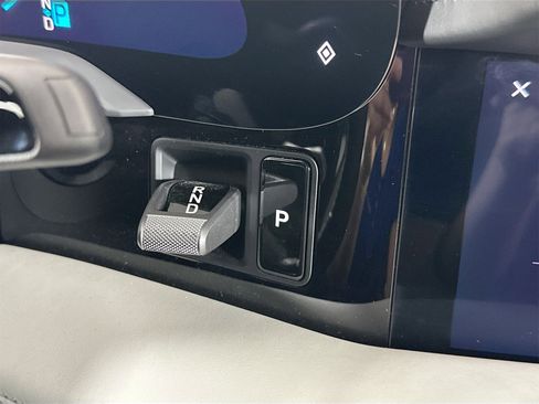 Certified 2025 Porsche Taycan image 11