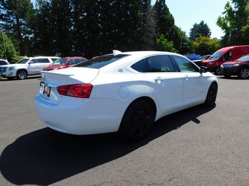Used 2016 Chevrolet Impala LS FWD image 2