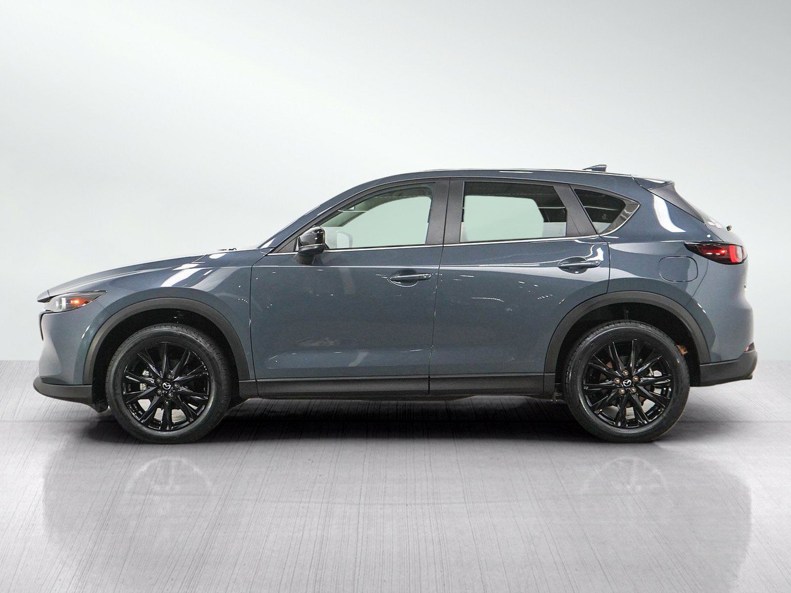 Used 2025 MAZDA CX-5 Carbon Edition AWD/4WD image 2