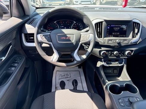Used 2023 GMC Terrain SLE w/ Driver Convenience Package FWD image 14