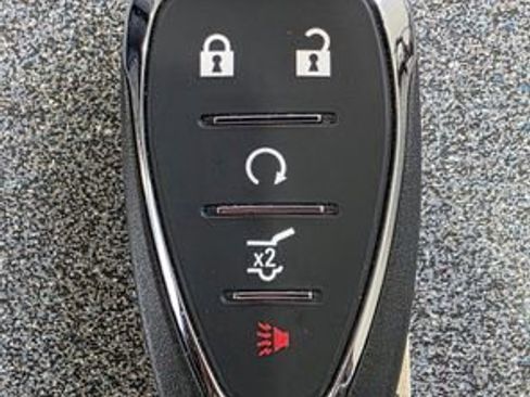 Used 2023 Chevrolet Equinox LT image 32