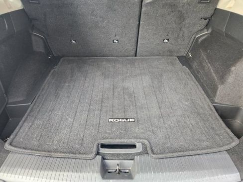 Used 2024 Nissan Rogue SV AWD/4WD image 33