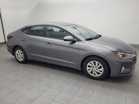 Used 2020 Hyundai Elantra SE w/ Cargo Package (C1) FWD image 11
