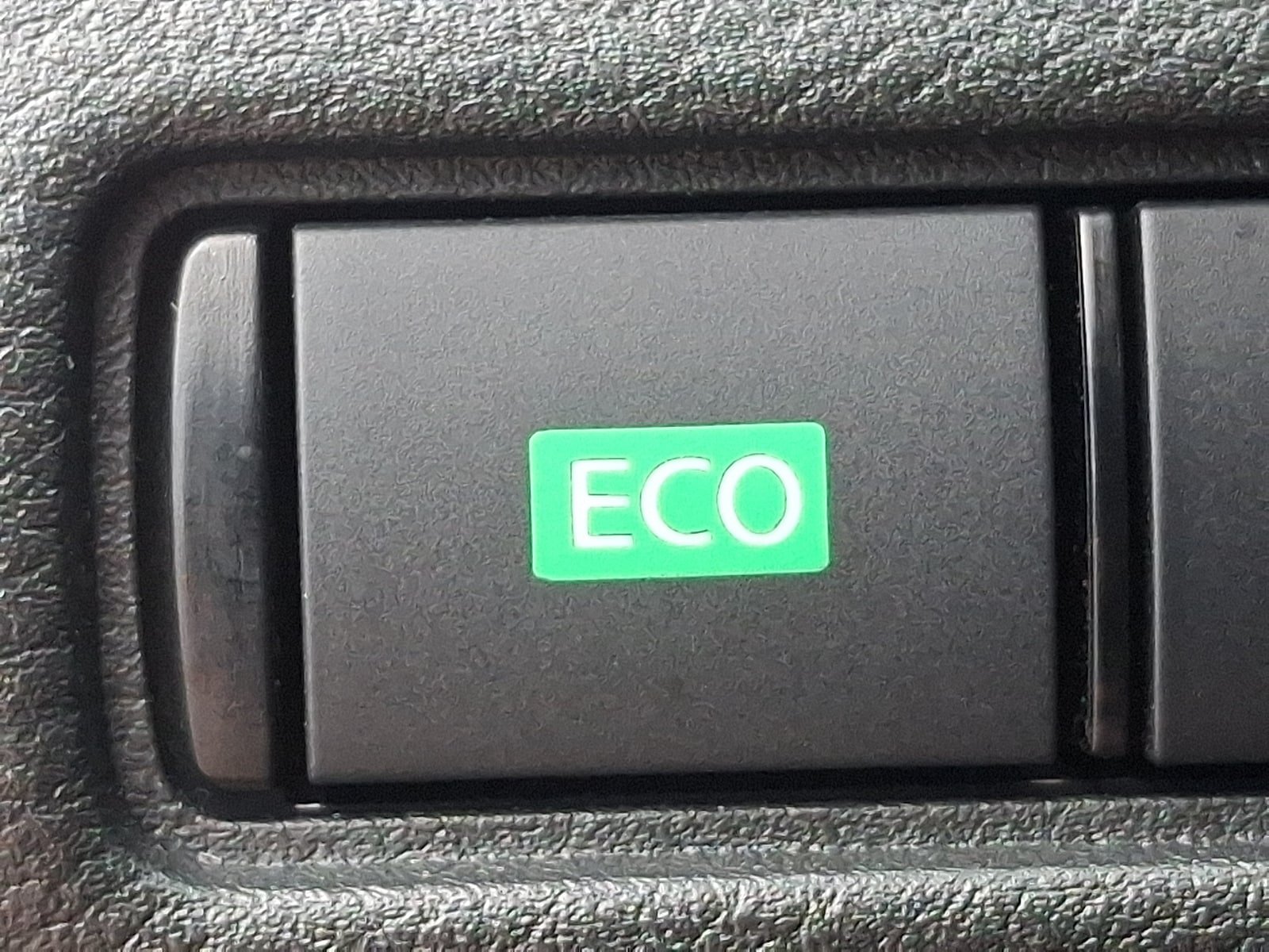 Used 2022 Nissan Sentra SR FWD image 24