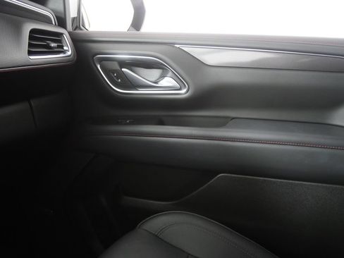 Used 2022 Chevrolet Tahoe RST w/ Luxury Package AWD/4WD image 28