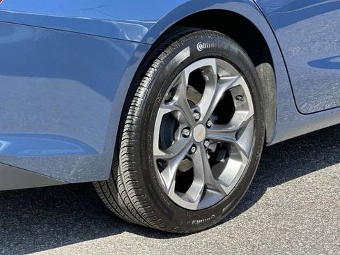 Used 2024 Chevrolet Malibu LT image 30