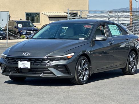New 2026 Hyundai Elantra Limited FWD image 8