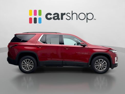 Used 2023 Chevrolet Traverse LT FWD image 6