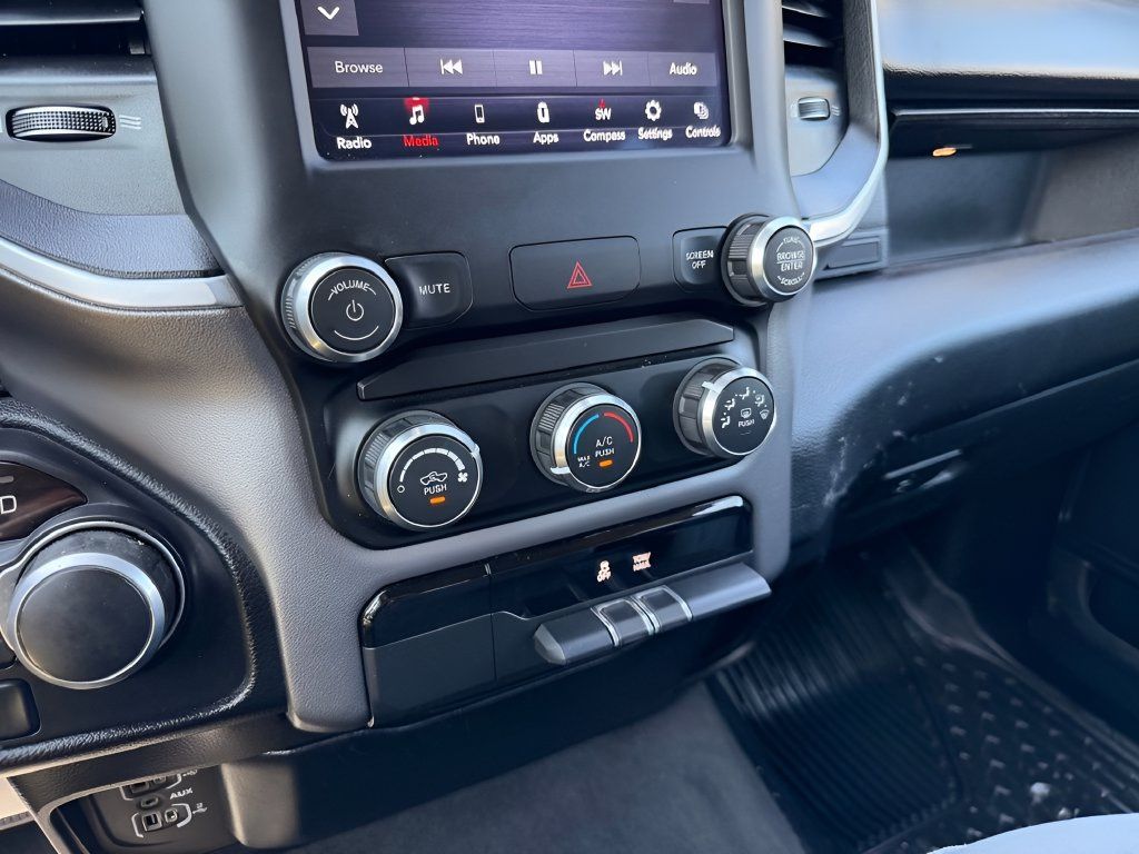 Used 2019 RAM 1500 Big Horn AWD/4WD image 24