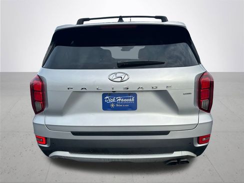 Used 2022 Hyundai Palisade SEL w/ Premium Package image 8