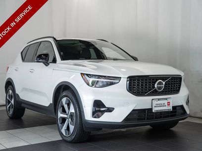 Used 2023 Volvo XC40 B5 Plus w/ Driver Assist Package