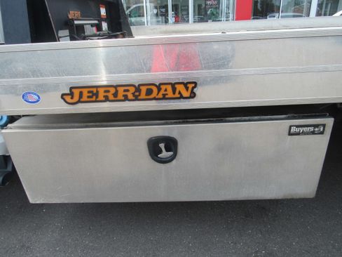 Used 2022 RAM 5500 Tradesman RWD image 12