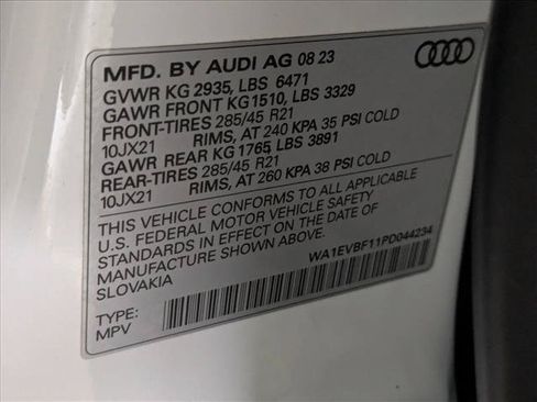 Used 2023 Audi Q8 Premium Plus w/ Premium Plus Package AWD/4WD image 27
