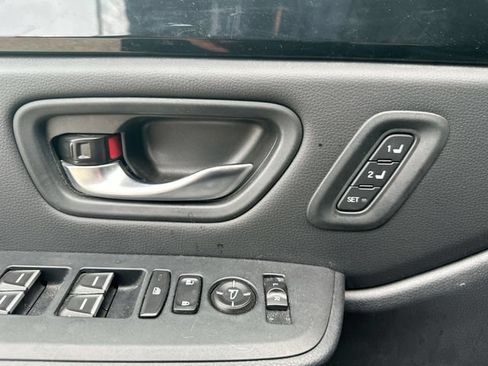 Used 2023 Honda Pilot EX-L image 43